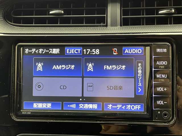 トヨタ アクア クロスオーバー 栃木県 2019(令1)年 1.8万km イエロー 純正ナビ/（CD/Bluetooth/SD/AUX）/バックカメラ/ビルトインETC/シートヒーター/オートライト/LEDヘッドライト/横滑り防止装置/スマートキー/プッシュスタート/ステアリングスイッチ/革巻きステアリング/電動格納ミラー/純正アルミホイール/社外フロアマット