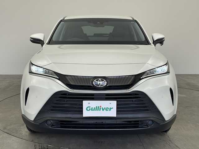 トヨタ ハリアー S 兵庫県 2020(令2)年 4.3万km ホワイトパールクリスタルシャイン ・純正8インチディスプレイナビ&オーディオ&Bluetooth/USB/Miracast/・バックカメラ/・トヨタセーフティセンス/・プリクラッシュセーフティ/・レーントレーシングアシスト[LTA] /・レーダークルーズコントロール/・オートマチックハイビーム[AHB] /・ロードサインアシスト[RSA]/・パーキングサポートブレーキ/・先行車発進告知/・クリアランスソナー/・ドアミラーヒーター/・MTモード付AT/・純正フロアマット/・純正17インチアルミホイール/・LEDオートライト/・デジタルインナーミラー/・おくだけ充電/・ビルトインETC/・スマートキー/・スペアキー