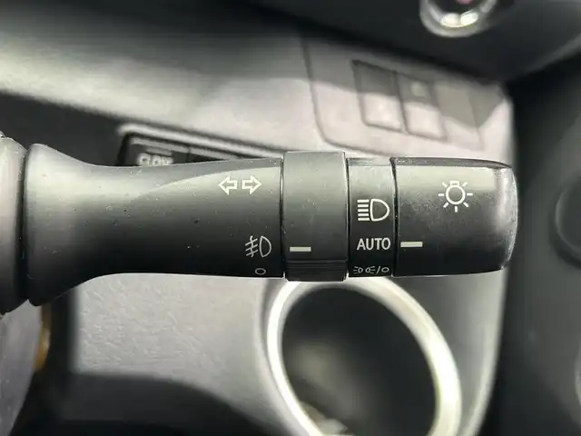 トヨタ シエンタ ファンベースG セーフティEDⅡ 鹿児島県 2021(令3)年 4万km ベージュ 禁煙車　/純正ナビ　/・Ｂｌｕｅｔｏｏｔｈ　/・フルセグＴＶ　/トヨタセーフティセンス　/ステリモ　/ＵＳＢ充電ソケット　/前後コーナーセンサー　/フロントフォグ　/純正ドアバイザー　/ＬＥＤヘッドライト　/スマートキー