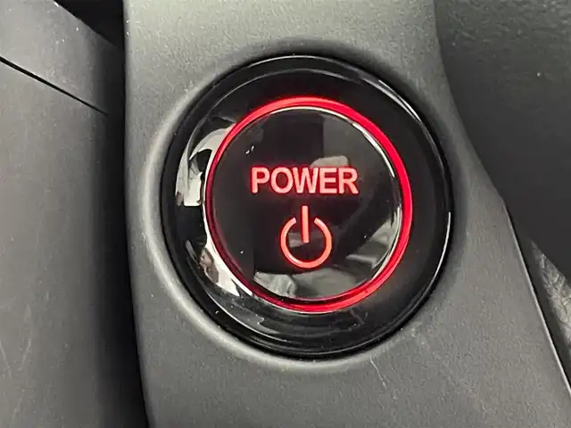 ホンダ ＺＲ－Ｖ ハイブリッド e:HEV Z 熊本県 2024(令6)年 1.9万km プラチナホワイトパール 純正ナビ　/全周囲カメラ　/前後ドライブレコーダー　/ビルトインＥＴＣ２．０　/前後クリアランスソナー　/前席シートヒーター　/前席パワーシート　/パワーバックドア　/ステアリングヒーター　/ホンダセンシング/・路外逸脱制御機能/・ブラインドスポットモニター/・踏み間違い軽減システム/・衝突軽減ブレーキ/・レーダークルーズコントロール/・レーンキープアシスト/横滑り防止/ダウンヒルアシスト/社外ゴムフロアマット/純正１８インチAW/オートライト/LEDヘッドライト/フォグライト/スマートキー/プッシュスタート/保証書