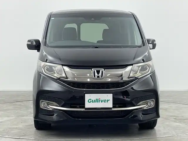 ホンダ ステップワゴン スパーダ クールスピリット 群馬県 2016(平28)年 5.5万km プレミアムスパークルブラックパール １０型ナビ　１２．８型後席モニター　バックカメラ　アダプティブクルーズコントロール　レーンキープアシスト　衝突被害軽減ブレーキ　シートヒーター　両側パワースライドドア　ドライブレコーダー　禁煙車