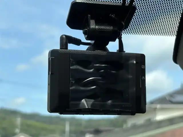 トヨタ ＲＡＶ４ アドベンチャー 山口県 2020(令2)年 4.9万km アティチュードブラックマイカ ワンオーナー/4WD/9型ディスプレイオーディオ/フルセグTV BT Miracast/バックカメラ/黒レザーシート/冷暖エアシート/パワーシート/ビルトインETC/スマートキー 2個/衝突被害軽減ブレーキ/レーダークルーズコントロール/レーンアシスト/ブラインドスポットモニタ/オートマチックハイビーム/LEDオートヘッドライト/フォグライト/コーナーセンサー/前後ドラレコ/19インチアルミホイール/ステアリングヒーター/ステアリングリモコン/W サイド カーテン ニー エアバッグ/保証書 取説/禁煙車