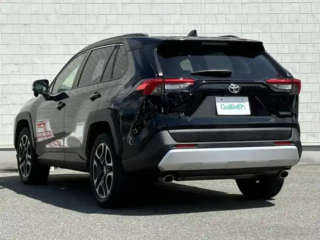 トヨタ ＲＡＶ４ アドベンチャー 山口県 2020(令2)年 4.9万km アティチュードブラックマイカ ワンオーナー/4WD/9型ディスプレイオーディオ/フルセグTV BT Miracast/バックカメラ/黒レザーシート/冷暖エアシート/パワーシート/ビルトインETC/スマートキー 2個/衝突被害軽減ブレーキ/レーダークルーズコントロール/レーンアシスト/ブラインドスポットモニタ/オートマチックハイビーム/LEDオートヘッドライト/フォグライト/コーナーセンサー/前後ドラレコ/19インチアルミホイール/ステアリングヒーター/ステアリングリモコン/W サイド カーテン ニー エアバッグ/保証書 取説/禁煙車