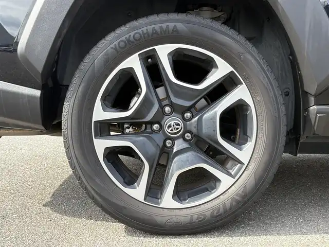トヨタ ＲＡＶ４ アドベンチャー 山口県 2020(令2)年 4.9万km アティチュードブラックマイカ ワンオーナー/4WD/9型ディスプレイオーディオ/フルセグTV BT Miracast/バックカメラ/黒レザーシート/冷暖エアシート/パワーシート/ビルトインETC/スマートキー 2個/衝突被害軽減ブレーキ/レーダークルーズコントロール/レーンアシスト/ブラインドスポットモニタ/オートマチックハイビーム/LEDオートヘッドライト/フォグライト/コーナーセンサー/前後ドラレコ/19インチアルミホイール/ステアリングヒーター/ステアリングリモコン/W サイド カーテン ニー エアバッグ/保証書 取説/禁煙車