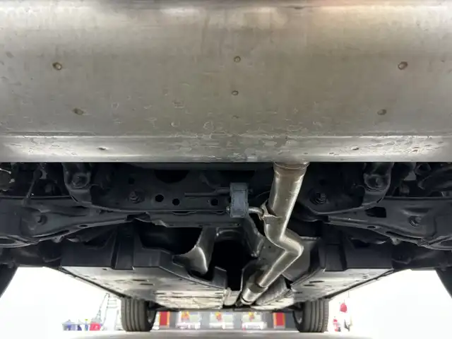 トヨタ ハリアー Z レザーパッケージ 愛知県 2024(令6)年 0.2万km ブラック 禁煙車/純正12.3インチナビ/（AM/FM/Bluetooth/USB/フルセグTV)/JBLプレミアムサウンド/全方位カメラ/トヨタセーフティセンス/・プリクラッシュセーフティ/・レーントレーシングアシスト/・パーキングサポートブレーキ/・パーキングセンサー/・オートマチックハイビーム/・レーダークルーズコントロール/・ブラインドスポットモニター/・ロードサインアシスト/ヘッドアップディスプレイ/デジタルインナーミラー/ETC2.0/ドライブレコーダー/レザーシート/シートヒーター/シートベンチレーション/パワーシート/メモリシート/革巻きステアリング/ステアリングヒーター/パワーバックドア/純正19インチアルミホイール/スマートキー/プッシュスタート/LEDヘッドライト/フロントフォグランプ/オートライト/純正フロアマット/横滑り防止装置/電子パーキングブレーキ/オートホールド/電動格納ミラー