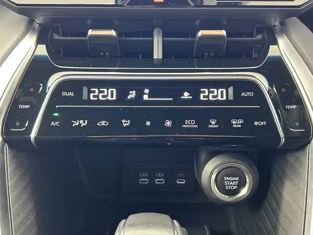 トヨタ ハリアー Z レザーパッケージ 愛知県 2024(令6)年 0.2万km ブラック 禁煙車/純正12.3インチナビ/（AM/FM/Bluetooth/USB/フルセグTV)/JBLプレミアムサウンド/全方位カメラ/トヨタセーフティセンス/・プリクラッシュセーフティ/・レーントレーシングアシスト/・パーキングサポートブレーキ/・パーキングセンサー/・オートマチックハイビーム/・レーダークルーズコントロール/・ブラインドスポットモニター/・ロードサインアシスト/ヘッドアップディスプレイ/デジタルインナーミラー/ETC2.0/ドライブレコーダー/レザーシート/シートヒーター/シートベンチレーション/パワーシート/メモリシート/革巻きステアリング/ステアリングヒーター/パワーバックドア/純正19インチアルミホイール/スマートキー/プッシュスタート/LEDヘッドライト/フロントフォグランプ/オートライト/純正フロアマット/横滑り防止装置/電子パーキングブレーキ/オートホールド/電動格納ミラー