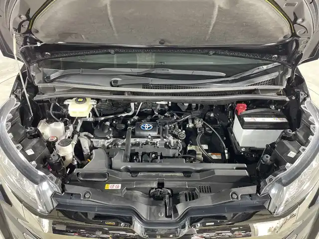 トヨタ ノア ハイブリッド S－Z 福岡県 2022(令4)年 4.6万km アティチュードブラックマイカ 禁煙車純正10型SDナビ（フルセグTV/BT/AM/FM）バックモニタートヨタセーフティーレーダークルコン電動リアゲートシートヒーターコーナーセンサーETCドラレコ両側パワスラオットマンハーフレザーシート