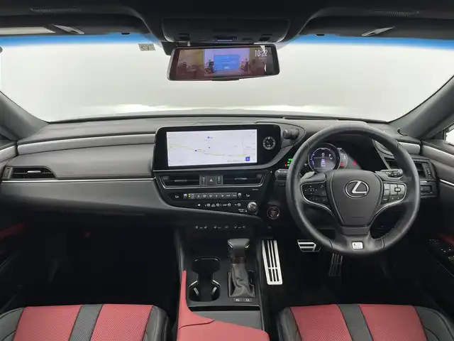 レクサス ＥＳ 300h Fスポーツ 富山県 2022(令4)年 1万km 黒 純正ナビ（AM/FM/CD/DVD/USB/BT/Miracast）/フルセグTV/パノラミックビューモニター/サンルーフ/レーダークルーズコントロール/プリクラッシュセーフティ/レーンキープアシスト/オートマチックハイビーム/LEDヘッドライト/クリアランスソナー/電動リアゲート/レザーシート/前席ベンチレーションシート/ステアリングヒーター/パドルシフト/ドライブレコーダー/ビルトインETC2.0/スマートキー×2/カードキー/プッシュスタート