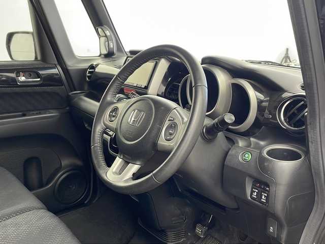 ホンダ Ｎ ＢＯＸ カスタム G ターボパッケージ 兵庫県 2013(平25)年 7.1万km クリスタルブラックパール ・Lパッケージ/・ターボパッケージ/・クルーズコントロール/・パドルシフト/・純正15インチアルミホイール/・社外7ナビ（AVIC-RZ900）CD/DVD/SD/フルセグ/BT/・バックカメラ/・ETC/・両側パワースライドドア/・本革巻きステアリング/・HIDヘッドライト/・オートライト/・フォグランプ/・スマートキー/・プッシュスタート/・純正フロアマット/・ドアバイザー/・横滑り防止装置/・アイドリングストップ