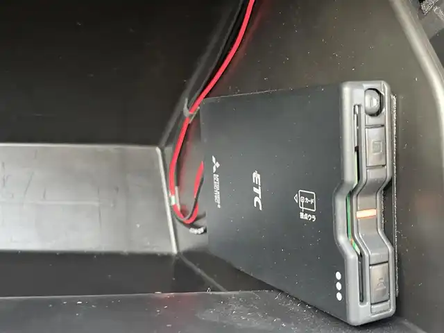 マツダ ＣＸ－５ XD フィールドジャーニー 福岡県 2023(令5)年 1.2万km ジルコンサンドメタリック ・純正１０．２５型ディスプレイナビ　/・フルセグＴＶ　/・ＡｐｐｌｅＣａｒＰｌａｙ/・i アクティブセンス/・３６０°モニター/・ブラインドスポットモニター/・ルーフレール　/・電動リアゲート　/・Ｄ席パワーシート　/・パドルシフト　/・ワイヤレス充電　/・ハーフレザーシート　/・ＥＴＣ/・前席/後席シートヒーター/・ステアリングヒーター/・ステアリングスイッチ/・LEDヘッドライト/・車線逸脱警報