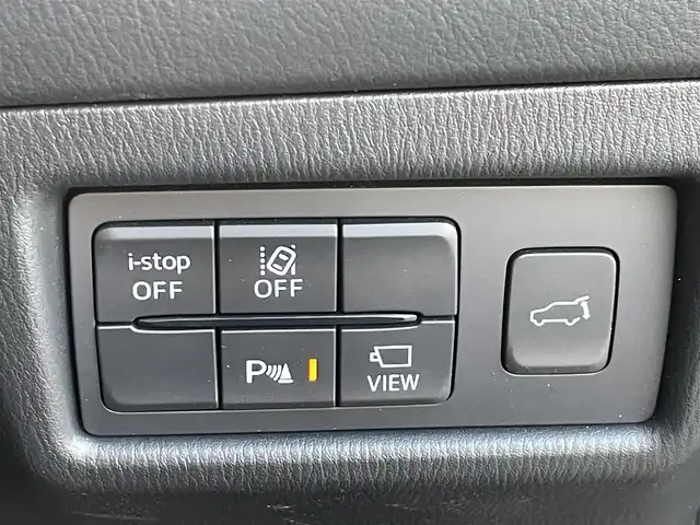 マツダ ＣＸ－５ XD フィールドジャーニー 福岡県 2023(令5)年 1.2万km ジルコンサンドメタリック ・純正１０．２５型ディスプレイナビ　/・フルセグＴＶ　/・ＡｐｐｌｅＣａｒＰｌａｙ/・i アクティブセンス/・３６０°モニター/・ブラインドスポットモニター/・ルーフレール　/・電動リアゲート　/・Ｄ席パワーシート　/・パドルシフト　/・ワイヤレス充電　/・ハーフレザーシート　/・ＥＴＣ/・前席/後席シートヒーター/・ステアリングヒーター/・ステアリングスイッチ/・LEDヘッドライト/・車線逸脱警報
