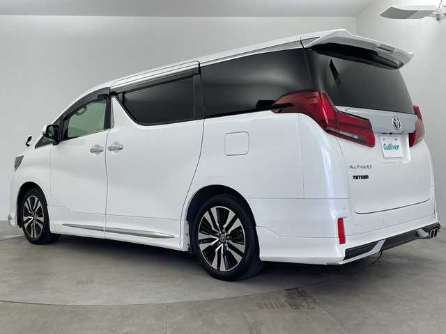 トヨタ アルファード S Cパッケージ 鹿児島県 2022(令4)年 4.1万km ホワイトパールクリスタルシャイン 純正ディスプレイオーディオ/（Bluetooth/USB)/サンルーフ/モデリスタエアロ/純正フリップダウンモニター/デジタルインナーミラー/ブラインドスポットモニター/バックカメラ/セーフティセンス/・プリクラッシュセーフティ/・ロードサインアシスト/・レーダークルーズコントロール/・レーントレーシングアシスト/・アダクティブハイビームシステム/3眼LEDヘッドライト/パワーバックドア/スマートキー/ビルトインETC2.0/前後ドライブレコーダー/黒レザーシート/前席パワーシート/前席シートヒーター/前席エアシート/ステアリングヒーター/カーテンエアバッグ/横滑り防止機能/純正18インチアルミホイール