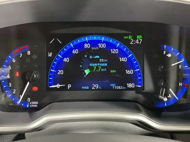 トヨタ カローラ クロス Z 福岡県 2023(令5)年 1.1万km プラチナホワイトパールマイカ 純正ディスプレイオーディオ/（CD/DVD/BT/AM/FM）/フルセグ/バックカメラ/レーダークルーズコントロール/ビルトインETC/D/Nシートヒーター/D席パワーシート/電動リアゲート/オートホールド/横滑り防止装置/衝突軽減システム/レーンアシスト/コーナーセンサー/オートマチックハイビーム/ドアバイザー/前後ドラレコ/ステアリングスイッチ/プッシュスタート/スマートキー/純正AW17インチ