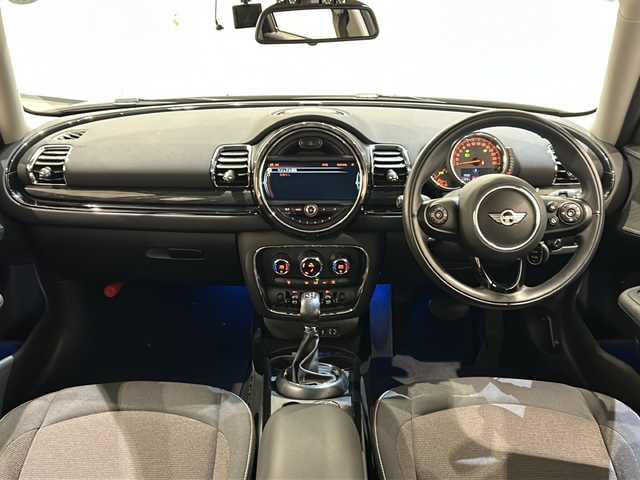 ＭＩＮＩ ミニ クラブマン クーパー 新潟県 2016(平28)年 4.1万km 緑Ⅱ ペッパーパッケージ/純正HDDナビ /バックカメラ/ETC/ドライブレコーダー/クルーズコントロール/LEDヘッドライト/純正アルミホイール/コンフォートアクセス/MTモード付きAT/アイドリングストップ/横滑り防止装置