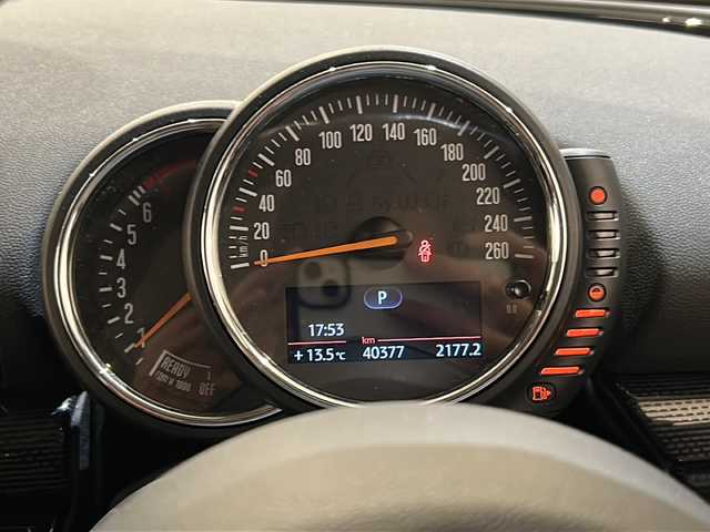 ＭＩＮＩ ミニ クラブマン クーパー 新潟県 2016(平28)年 4.1万km 緑Ⅱ ペッパーパッケージ/純正HDDナビ /バックカメラ/ETC/ドライブレコーダー/クルーズコントロール/LEDヘッドライト/純正アルミホイール/コンフォートアクセス/MTモード付きAT/アイドリングストップ/横滑り防止装置