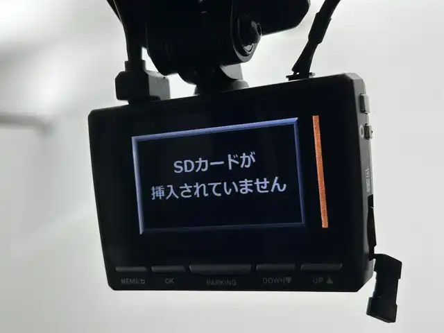 トヨタ ハイラックス Z 熊本県 2020(令2)年 5万km スーパーホワイトⅡ ソフトトノカバー　/社外ナビ（ＣＤ・ＤＶＤ・フルセグ・ＢＴ・ＳＤ・ipod）/バックカメラ　/社外前後ドライブレコーダー　/トヨタセーフティーセンス/・レーダークルーズコントロール　/・プリクラッシュセーフティ/・レーンディパーチャーアラート/・先行車発進お知らせ機能/・ロードサインアシスト/前後クリアランスソナー　/ダウンヒルアシスト　/横滑り防止/アイドリングストップ/純正ゴムフロアマット/純正17インチAW/オートライト/LEDヘッドライト/フォグライト/スマートキー/プッシュスタート/スペアキー1本/保証書/取扱説明書
