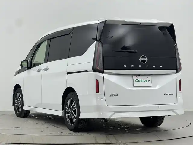 日産 セレナ e－パワー ハイウェイスター V 熊本県 2025(令7)年 0.4万km プリズムホワイト ・純正ナビ(BT/AppleCarPlay/USB)/・フルセグテレビ/・アラウンドビューモニター/・フリップダウンモニター/・プロパイロット/・ETC 2.0/・エマージェンシーブレーキ/・ブラインドスポットモニター/・両側パワースライドドア/・デジタルインナーミラー/・ブレーキホールド/・オートハイビーム/・シートヒーター/・ステアリングリモコン/・ステアリングヒーター