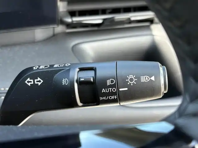 日産 セレナ e－パワー ハイウェイスター V 熊本県 2025(令7)年 0.4万km プリズムホワイト ・純正ナビ(BT/AppleCarPlay/USB)/・フルセグテレビ/・アラウンドビューモニター/・フリップダウンモニター/・プロパイロット/・ETC 2.0/・エマージェンシーブレーキ/・ブラインドスポットモニター/・両側パワースライドドア/・デジタルインナーミラー/・ブレーキホールド/・オートハイビーム/・シートヒーター/・ステアリングリモコン/・ステアリングヒーター