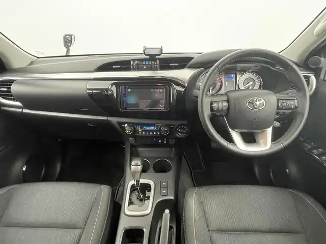 トヨタ ハイラックス Z 熊本県 2021(令3)年 3.1万km アティチュードブラックマイカ 禁煙車　/トノカバー/カロッツェリアディスプレイオーディオ/バックカメラ　/レーダークルーズコントロール　/前後クリアランスソナー　/衝突軽減ブレーキ　/レーンキープアシスト　/横滑り防止　/ダウンヒルアシスト/アイドリングストップ/社外フロアマット/純正17インチAW/オートライト/LEDヘッドライト/フォグライト/スマートキー/プッシュスタート