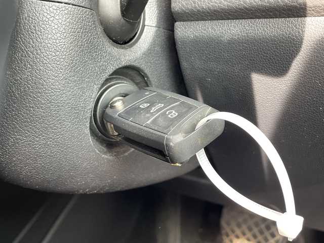 フォルクスワーゲン ポロ TSIコンフォートL アップグレードPKG 兵庫県 2015(平27)年 4.5万km ライトブルー 純正ナビ/(CD/DVD/BT/SD)/バックカメラ/ETC/クルーズコントロール/ドライブレコーダー/パドルシフト/ステアリングリモコン/リモコンキー