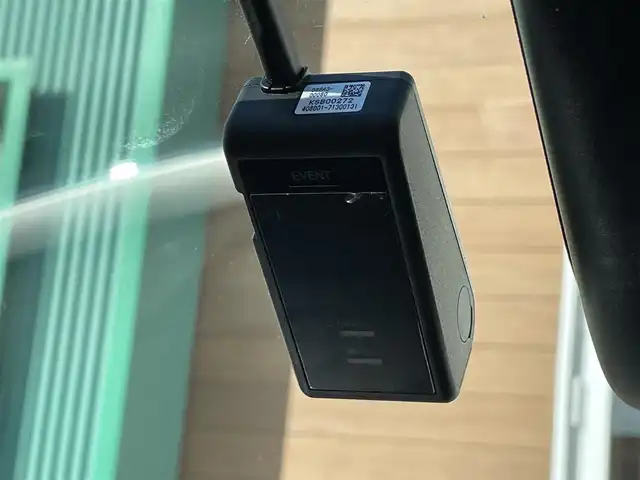 トヨタ ハイラックス Z 宮崎県 2020(令2)年 5.7万km スーパーホワイトⅡ 純正7インチナビ(Bluetooth/フルセグTV/CD/DVD)/ETC/バックカメラ/USB・HDMIポータル/前方ドラレコ/４WD/ディーゼルターボ/プリクラッシュセーフティー/レーダークルーズコントロール/純正17インチアルミホイール/純正フロアマット/ダウンヒルアシスト