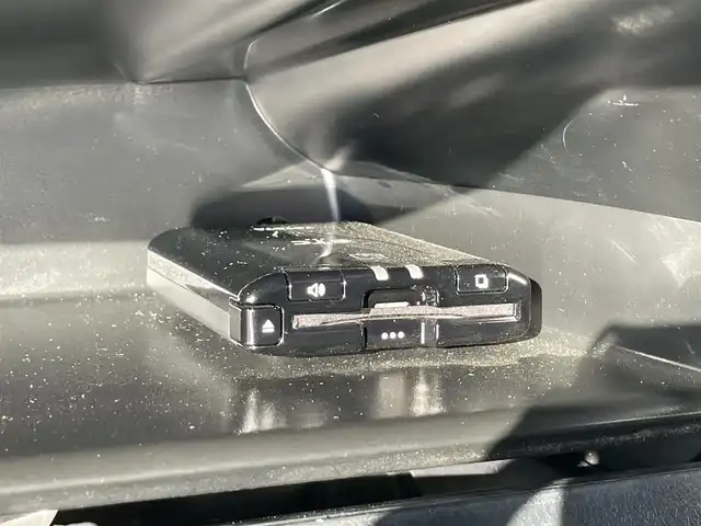 トヨタ ハイラックス Z 宮崎県 2020(令2)年 5.7万km スーパーホワイトⅡ 純正7インチナビ(Bluetooth/フルセグTV/CD/DVD)/ETC/バックカメラ/USB・HDMIポータル/前方ドラレコ/４WD/ディーゼルターボ/プリクラッシュセーフティー/レーダークルーズコントロール/純正17インチアルミホイール/純正フロアマット/ダウンヒルアシスト