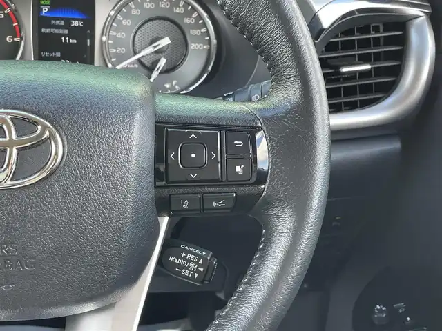 トヨタ ハイラックス Z 宮崎県 2020(令2)年 5.7万km スーパーホワイトⅡ 純正7インチナビ(Bluetooth/フルセグTV/CD/DVD)/ETC/バックカメラ/USB・HDMIポータル/前方ドラレコ/４WD/ディーゼルターボ/プリクラッシュセーフティー/レーダークルーズコントロール/純正17インチアルミホイール/純正フロアマット/ダウンヒルアシスト