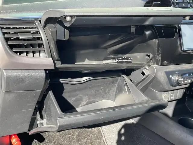 トヨタ ハイラックス Z 宮崎県 2020(令2)年 5.7万km スーパーホワイトⅡ 純正7インチナビ(Bluetooth/フルセグTV/CD/DVD)/ETC/バックカメラ/USB・HDMIポータル/前方ドラレコ/４WD/ディーゼルターボ/プリクラッシュセーフティー/レーダークルーズコントロール/純正17インチアルミホイール/純正フロアマット/ダウンヒルアシスト