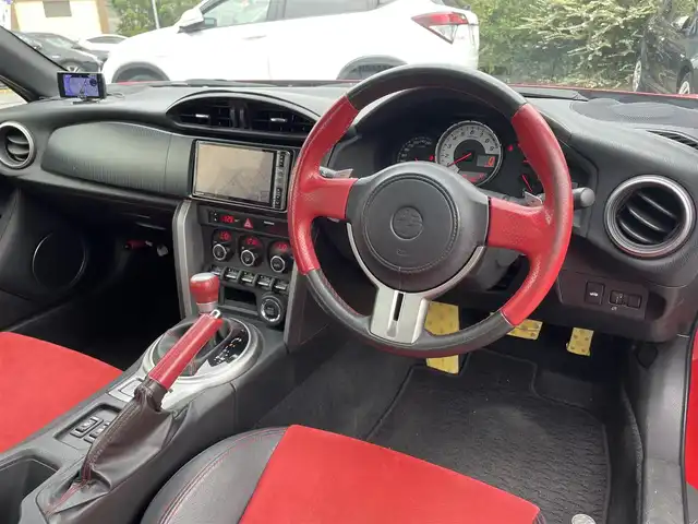 トヨタ ８６ GT リミテッド 愛知県 2012(平24)年 14.5万km ライトニングレッド (株)IDOMが運営する【じしゃロン名古屋鳴海店】の自社ローン専用車両になりますこちらは現金またはオートローンご利用時の価格です。自社ローンご希望の方は別途その旨お申付け下さい/モデリスタエアロ/SDナビ　/TV/バックカメラ　/シートヒーター　/ETC　/スマートキー　/18インチAW