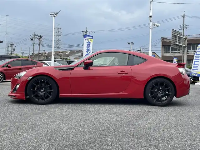 トヨタ ８６ GT リミテッド 愛知県 2012(平24)年 14.5万km ライトニングレッド (株)IDOMが運営する【じしゃロン名古屋鳴海店】の自社ローン専用車両になりますこちらは現金またはオートローンご利用時の価格です。自社ローンご希望の方は別途その旨お申付け下さい/モデリスタエアロ/SDナビ　/TV/バックカメラ　/シートヒーター　/ETC　/スマートキー　/18インチAW