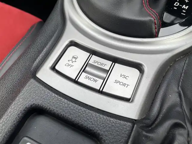 トヨタ ８６ GT リミテッド 愛知県 2012(平24)年 14.5万km ライトニングレッド (株)IDOMが運営する【じしゃロン名古屋鳴海店】の自社ローン専用車両になりますこちらは現金またはオートローンご利用時の価格です。自社ローンご希望の方は別途その旨お申付け下さい/モデリスタエアロ/SDナビ　/TV/バックカメラ　/シートヒーター　/ETC　/スマートキー　/18インチAW