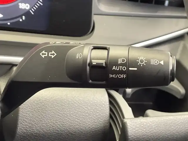 日産 オーラ G レザーエディション 栃木県 2022(令4)年 2万km ガーネットレッド/スーパーブラック 2トーン 純正９インチナビ/　（CD/DVD/フルセグTV/Bluetooth/USB）/アラウンドビューモニター/ＢＯＳＥサウンド　/プロパイロット　/エマージェンシーブレーキ/ビルトインＥＴＣ２．０　/三眼ＬＥＤヘッドライト　/デジタルインナーミラー　/ドライブレコーダー　/純正17インチAW