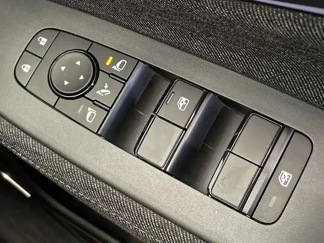 日産 オーラ G レザーエディション 栃木県 2022(令4)年 2万km ガーネットレッド/スーパーブラック 2トーン 純正９インチナビ/　（CD/DVD/フルセグTV/Bluetooth/USB）/アラウンドビューモニター/ＢＯＳＥサウンド　/プロパイロット　/エマージェンシーブレーキ/ビルトインＥＴＣ２．０　/三眼ＬＥＤヘッドライト　/デジタルインナーミラー　/ドライブレコーダー　/純正17インチAW