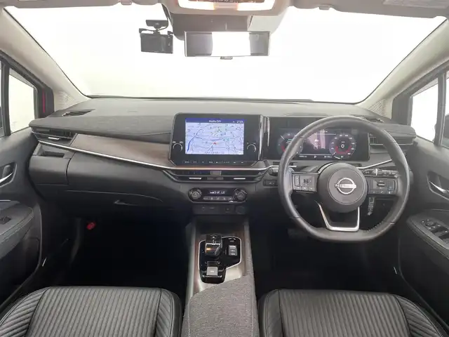 日産 オーラ G レザーエディション 福井県 2022(令4)年 2万km ガーネットレッド/スーパーブラック 2トーン 純正９インチナビ/　（CD/DVD/フルセグTV/Bluetooth/USB）/アラウンドビューモニター/ＢＯＳＥサウンド　/プロパイロット　/エマージェンシーブレーキ/ビルトインＥＴＣ２．０　/三眼ＬＥＤヘッドライト　/デジタルインナーミラー　/ドライブレコーダー　/純正17インチAW