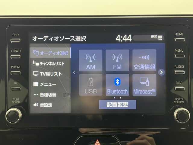 トヨタ ハリアー G 秋田県 2021(令3)年 2.7万km ホワイトパールクリスタルシャイン ４WD/純正ナビ/　(FM/AM/AUX/USB/Bluetooth/フルセグテレビ)/バックカメラ/ビルトインETC/横滑り防止装置/レーンキープアシスト/前後コーナーセンサー/レーダークルーズコントロール/LEDライト/オートライト/オートマチックハイビーム/純正アルミホイール/純正ドアバイザー/パワーバックドア/ミラーヒーター/デジタルインナーミラー/パーキングサポートブレーキ/スペアキー/フロアマット/オートエアコン/デュアルエアコン/ステアリングリモコン/プッシュスタート/スマートキー/電動格納ミラー/ウインカーミラー
