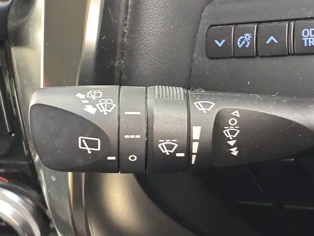 トヨタ ヴェルファイア Z Aエディション 愛知県 2018(平30)年 7.5万km ホワイトパールクリスタルシャイン 純正9型SDナビ【Bluetooth CD DVD SD フルセグ　品番：NSZT-Y66T】/フリップダウンモニター/バックカメラ/ビルトインETC /ドライブレコーダー/WAC/両側パワースライドドア/衝突軽減ブレーキ/レーダークルーズコントロール/レーンキープアシスト/ブレーキホールド/LEDヘッドライト/オートライト/オートマチックハイビーム/フォグランプ/クリアランスソナー/ステアリングリモコン/オットマン/ウォークスルー/オート電度格納ドアミラー/純正ドアバイザー/社外アルミホイール【レオニス製】/禁煙車