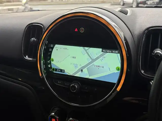 ＭＩＮＩ ミニ クロスオーバー クーパー D 和歌山県 2019(令1)年 6.6万km 青Ⅱ インテリＳＦ　/ＡＣＣ　/純正ナビ　/Ｂカメラ　/コーナーセンサー　/電動バックドア　　/ルーフレール　/ＬＥＤヘッドライト　/シートヒーター　/アンビエントライト　/ドラレコ　/ミラー型ＥＴＣ