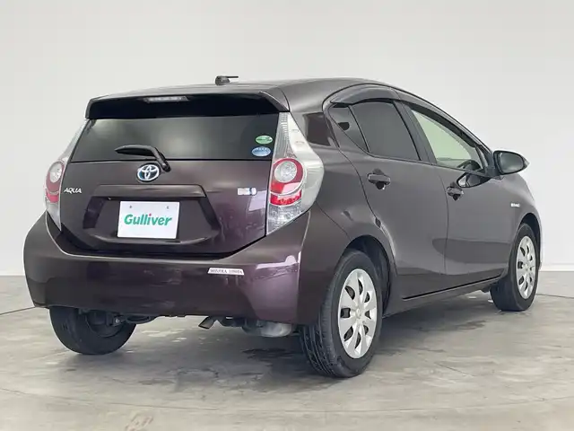 トヨタ アクア G 新潟県 2014(平26)年 6.4万km ディープアメジストマイカメタリック 純正メモリナビ【NSZT-W62G】/　フルセグTV/Bluetooth/CD/DVD/バックモニター/ETC/横滑り防止装置/ステアリングスイッチ/禁煙車