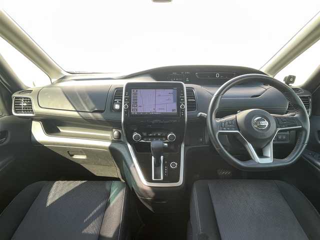 日産 セレナ ハイウェイスター 山口県 2017(平29)年 9.8万km ブリリアントホワイトパール 9型ナビ フルセグTV CD DVD BT BD/フリップダウンモニター/バックカメラ/両側パワースライドドア/LEDオートヘッドライト/フォグライト/クルーズコントロール/スマートキー 2個/バックソナー/前後ドラレコ/ステアリングリモコン/ハンズフリーオートスライドドア/衝突被害軽減ブレーキ/レーンアシスト/禁煙車