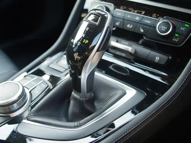 ＢＭＷ ２１８ｉ グランツアラー ラグジュアリー 埼玉県 2022(令4)年 2.9万km 黒 ブラックレザーシート/アダプティブクルーズコントロール/インテリジェントセーフティ/ヘッドアップディスプレイ/パークディスタンスコントロール/コンフォートアクセス/バックカメラ/純正ナビ/ETC/シートヒーター/シートポジションメモリー機能