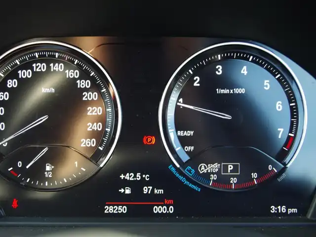 ＢＭＷ ２１８ｉ グランツアラー ラグジュアリー 埼玉県 2022(令4)年 2.9万km 黒 ブラックレザーシート/アダプティブクルーズコントロール/インテリジェントセーフティ/ヘッドアップディスプレイ/パークディスタンスコントロール/コンフォートアクセス/バックカメラ/純正ナビ/ETC/シートヒーター/シートポジションメモリー機能