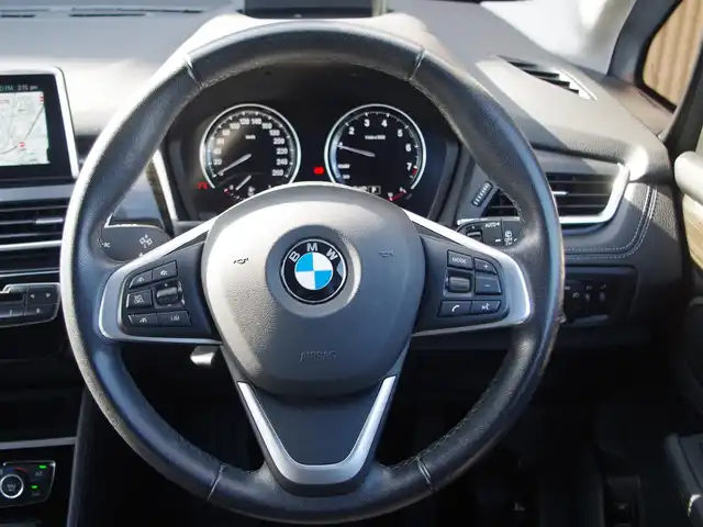 ＢＭＷ ２１８ｉ グランツアラー ラグジュアリー 埼玉県 2022(令4)年 2.9万km 黒 ブラックレザーシート/アダプティブクルーズコントロール/インテリジェントセーフティ/ヘッドアップディスプレイ/パークディスタンスコントロール/コンフォートアクセス/バックカメラ/純正ナビ/ETC/シートヒーター/シートポジションメモリー機能