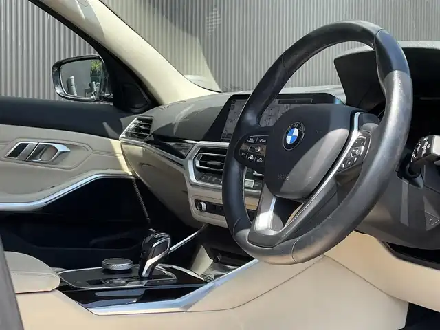 ＢＭＷ ＢＭＷ ３２０ｄ xDrive ツーリングEDジョイ+ 長野県 2020(令2)年 3.9万km 黒 ベージュレザー/PWシート /シートヒーター /コンフォートアクセス /PWバックドア /ACC /LKA /BSM /AUTOホールド /360°カメラ /ナビ /アンビエントライト/パークアシスト /後退アシスト /ワイヤレスチャージング /LED /ETC