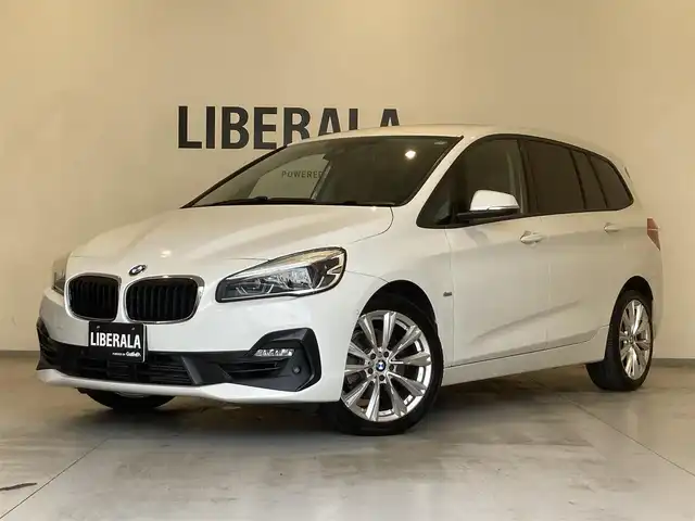 ＢＭＷ ２１８ｉ グランツアラー 熊本県 2019(令1)年 4.6万km アルピンホワイトⅢ ・スマートキー/・プッシュスタート/・インテリジェントセーフティ/・PDC自動起動/・パーキングアシスト/・ハーフレザーシート/・前席シートヒーター /・純正HDDナビ/　【DVD・Bluetooth・USB・MSV】/・バックカメラ/・ETC/・ドライブレコーダー(前後録画)/・パワーバックドア/・LEDヘッドランプ/・LEDフォグランプ/・純正マット/・保証書/取説