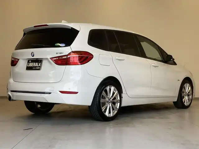 ＢＭＷ ２１８ｉ グランツアラー 熊本県 2019(令1)年 4.6万km アルピンホワイトⅢ ・スマートキー/・プッシュスタート/・インテリジェントセーフティ/・PDC自動起動/・パーキングアシスト/・ハーフレザーシート/・前席シートヒーター /・純正HDDナビ/　【DVD・Bluetooth・USB・MSV】/・バックカメラ/・ETC/・ドライブレコーダー(前後録画)/・パワーバックドア/・LEDヘッドランプ/・LEDフォグランプ/・純正マット/・保証書/取説