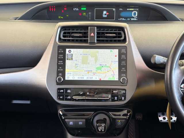 トヨタ プリウス S ツーリングセレ ブラックED 埼玉県 2022(令4)年 2.9万km プレシャスブラックパール トヨタセーフティーセンス /ディスプレイオーディオ（ナビ・TV付き） /バックカメラ /レーダークルーズコントロール /LEDオートライト /革シート /シートヒーター /社外17インチアルミホイール/ステアリングスイッチ /純正ETC2.0