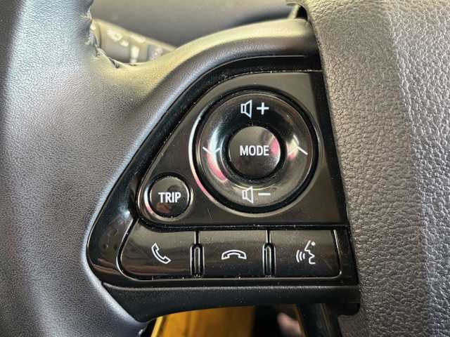 トヨタ プリウス S ツーリングセレ ブラックED 埼玉県 2022(令4)年 2.9万km プレシャスブラックパール トヨタセーフティーセンス /ディスプレイオーディオ（ナビ・TV付き） /バックカメラ /レーダークルーズコントロール /LEDオートライト /革シート /シートヒーター /社外17インチアルミホイール/ステアリングスイッチ /純正ETC2.0