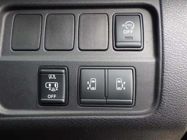 日産 セレナ ハイウェイスターVセレクションⅡ 愛知県 2019(平31)年 4.9万km ダイヤモンドブラック エマージェンシーブレーキ/プロパイロット/インテリジェントクルーズコントロール/ハンスフリー両側パワースライドドア/純正SDナビ/地デジTV/【BD/DVD/CD再生機能　Bluetooth接続】/アラウンドビューモニター/フリップダウンモニター/ドライブレコーダー（DJ4-D）/革巻きステアリング/ステアリングスイッチ/ETC/LEDヘッドライト/フォグライト/ウインカーミラー/コーナーセンサー/純正16インチアルミホイル/サイド/カーテンエアバッグ/インテリジェントキー