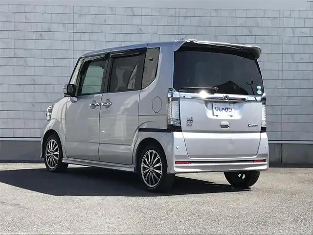 ホンダ Ｎ ＢＯＸ カスタム G ターボ Aパッケージ 栃木県 2014(平26)年 8.5万km カトラリーシルバーM 株)IDOMが運営する【じしゃロン小山店】の自社ローン専用車両になります。こちらは現金またはオートローンご利用時の価格です。自社ローンご希望の方は別途その旨お申付け下さい//禁煙車/ワンオーナー/純正フルセグナビ/（CD/DVD/AM/FMラジオ）/(Bluetooth)/スマートキー/プッシュスタート/バックカメラ/ＥＴＣ/クルーズコントロール/シティブレーキアクティブシステム/コーナーセンサー/両側パワースライドドア/パドルシフト/アイドリングストップ/ステアリングリモコン/電動格納ドアミラー/パワーウインドウ/オートライト