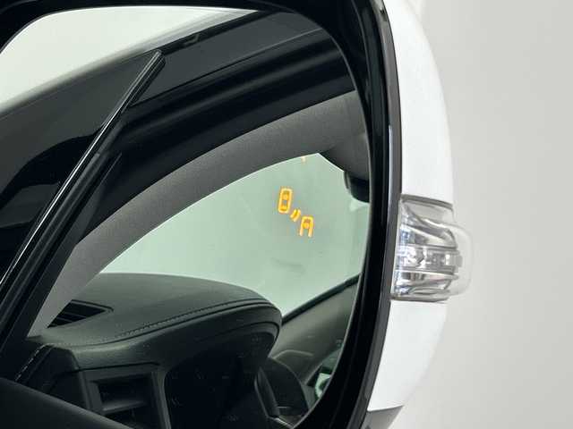 レクサス ＬＸ 570 愛知県 2021(令3)年 2.7万km ソニッククォーツ モデリスエアロ/モデリスタアルミホイール　/サンルーフ　/クールボックス　/リア電動シート　/カラーヘッドアップディスプレイ/１２．３インチ純正ナビ　/アラウンドビューモニター　/レクサスセーフティシステムプラス/・プリクラッシュセーフティ/・レーンディパーチャーアラート(LDA)/・オートマチックハイビーム(AHB)/・レーダークルーズコントロール（全車速追従機能付）/ＥＴＣ２．０/前後ドライブレコーダー/２１インチ純正アルミホイール　/ＢＳＭ　/黒革シート/パワーシート　/シートヒーター／エアシート/AC１００Vコンセント/保証書/取説/記録簿/スペアキー（カードキー有）